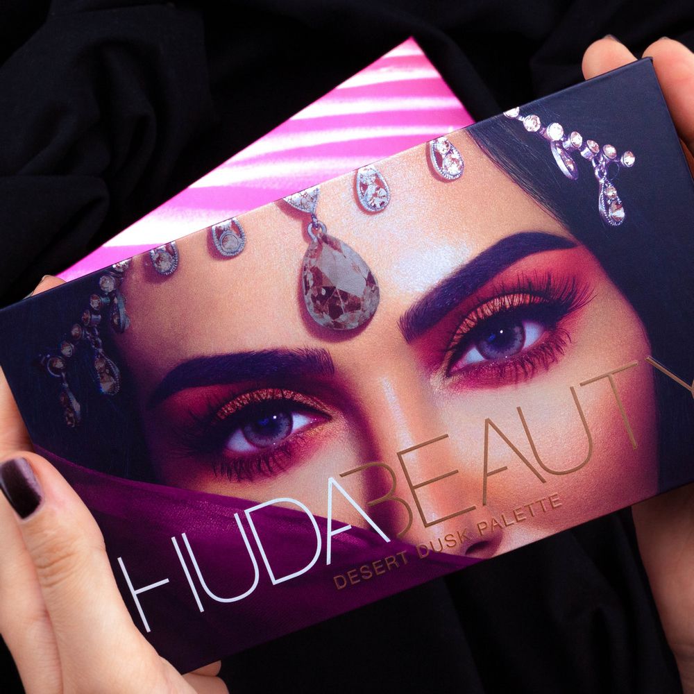 Huda Beauty Палетка Теней Desert Dusk Huda Beauty Палетка Теней Desert Dusk