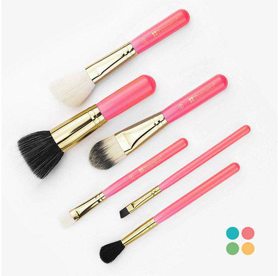 BH Cosmeticsdən Neon Pink fırça dəsti